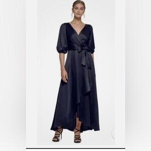 DKNY mog mob  3/4
Balloon Sleeve Surplice V-Neck Wrap dress Navy blue
Size 12